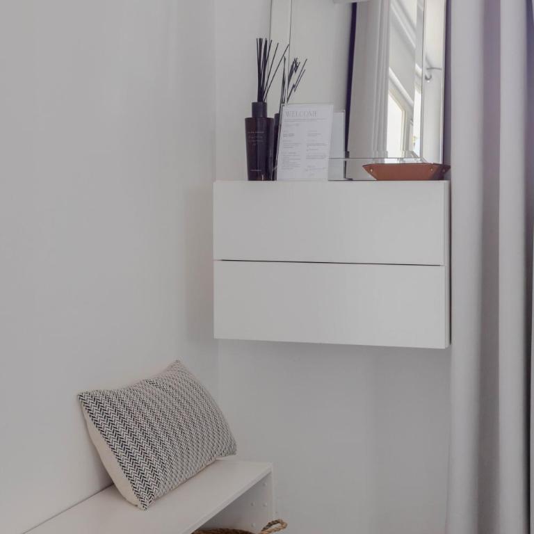 Studio lumineux avec jardin privé et parking - Appartement avec Terrasse - 10