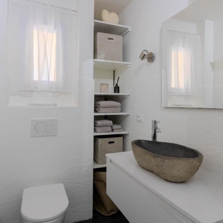 Studio lumineux avec jardin privé et parking - Appartement avec Terrasse - 7
