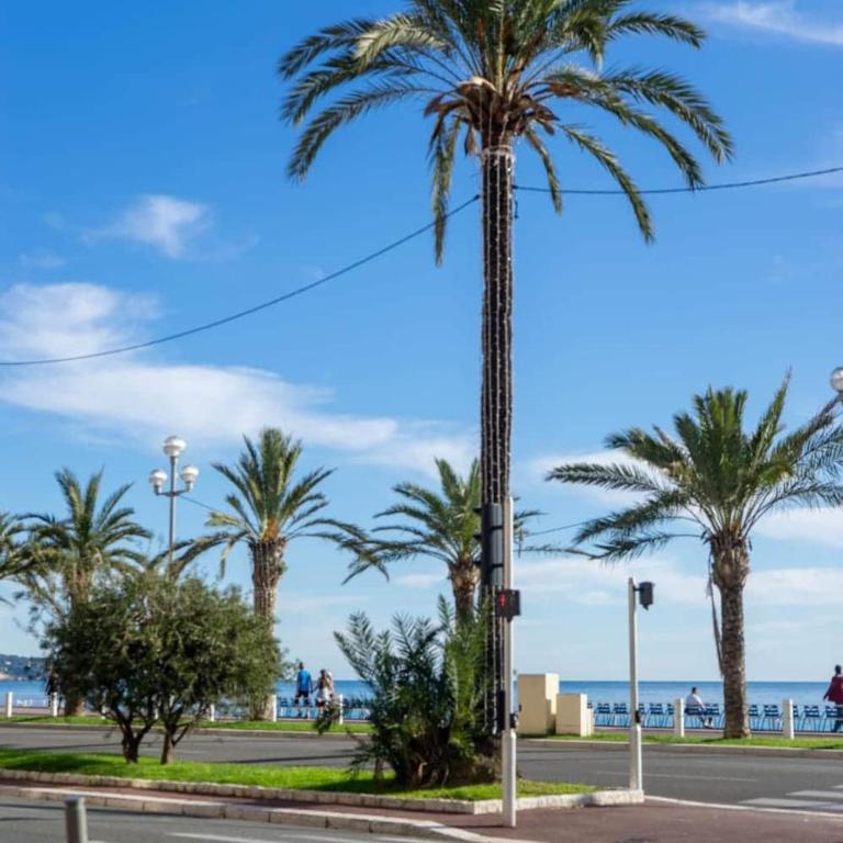 3 rooms with balcony and parking 3 min from the sea - Appartement 2 Chambres - 7