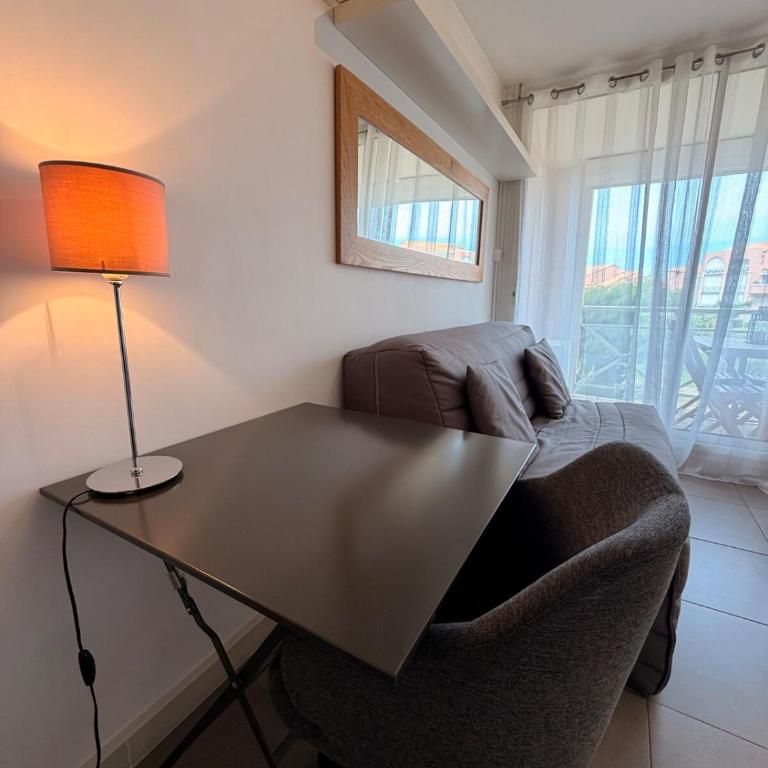 L Ecrin Lumineux, piscine, Clim et parking à 100 m de la mer - LaConciergerieByNina - Appartement 1 Chambre - 14