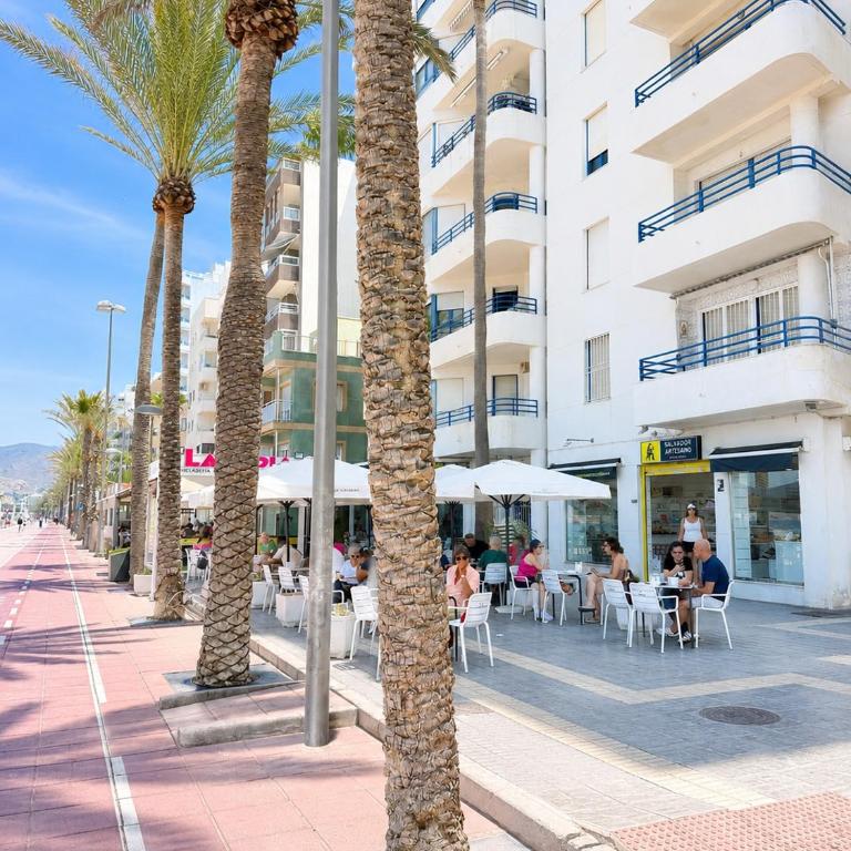 ApartamentosCRP - Two-Bedroom Townhouse - 11