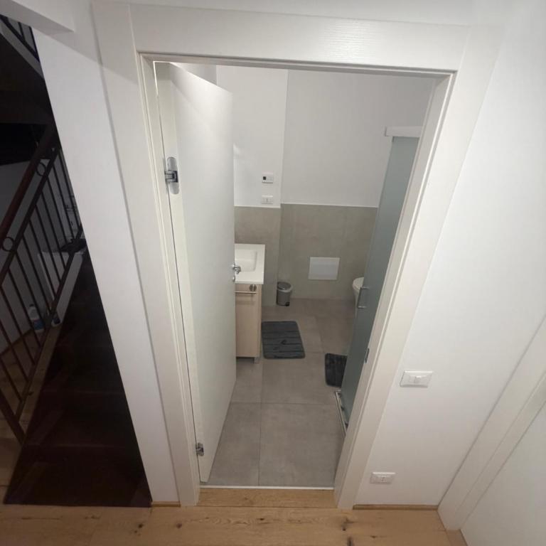 Vittoria Tre Piazze Apartments - Appartamento con 2 Camere da Letto - 8