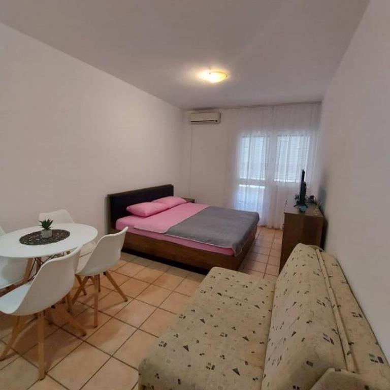 Apartman MB - One-Bedroom Apartment - 5