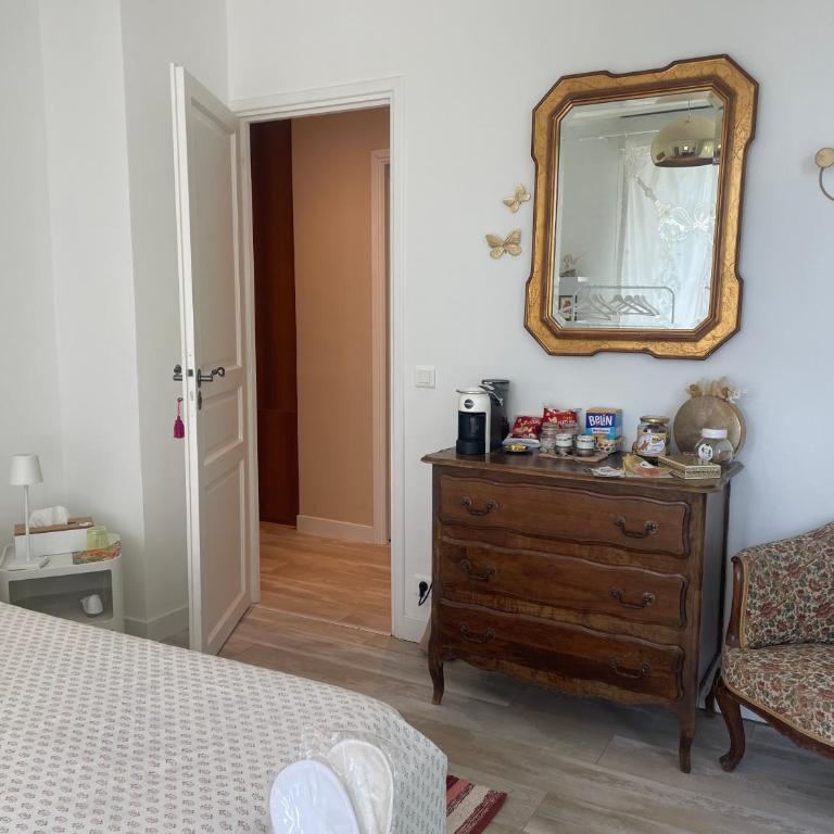 Sensivilla Guest House - Grasse - Costa Azzurra - Chambre Double - Vue sur Piscine - 6