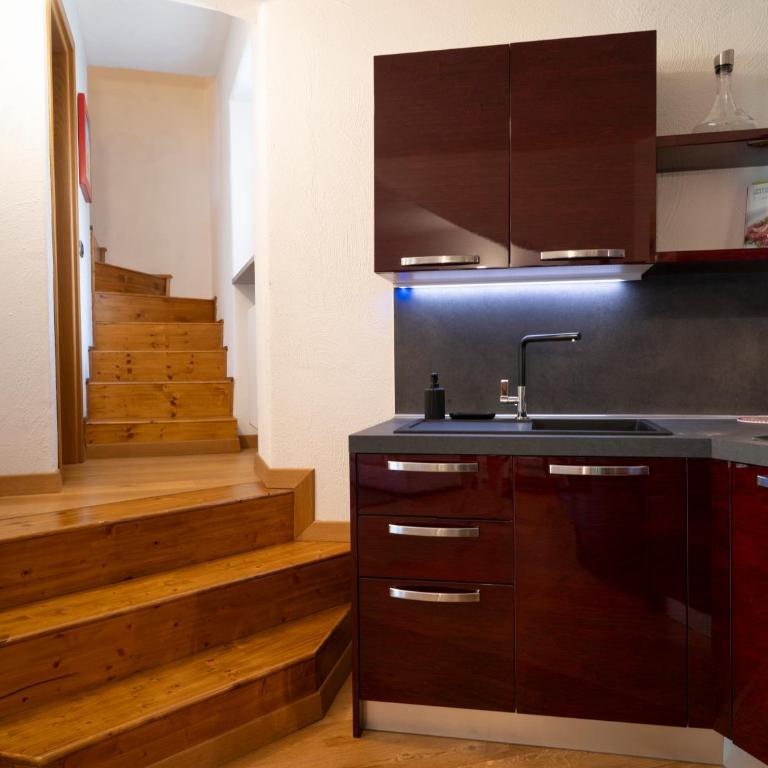 A CASA DI DONA - Vista Monte Bianco e Parcheggio - Appartamento con 1 Camera da Letto - 13
