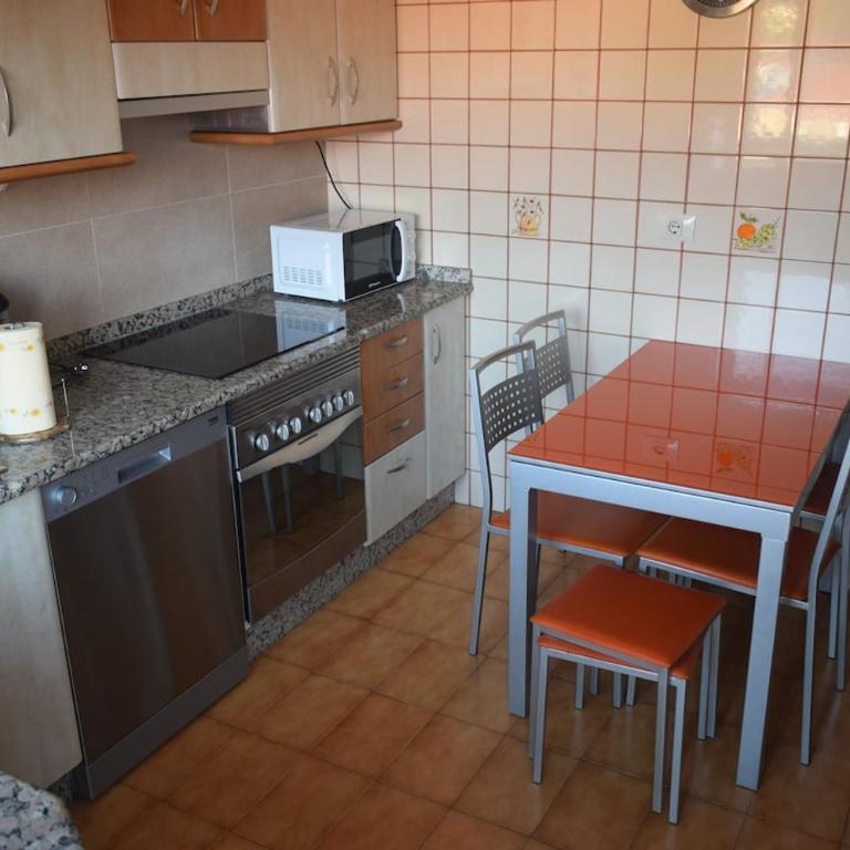 Piso tranquilo y espacioso - Apartment - 4