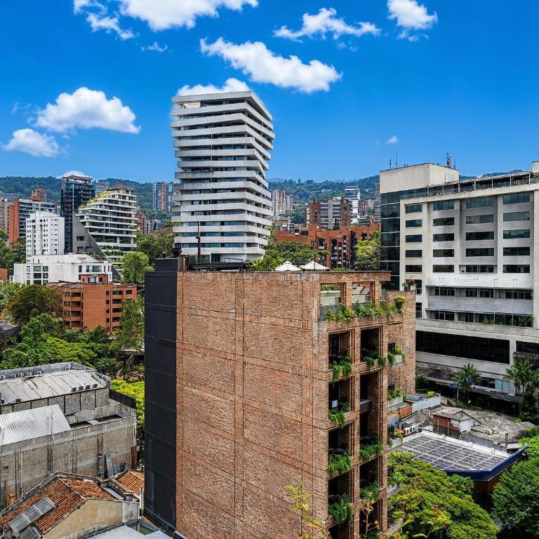 Hunters Hotel Medellin - Deluxe Twin Room - 3
