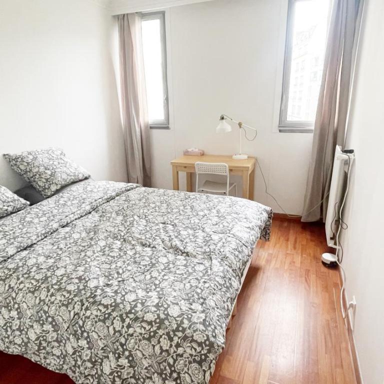 Cozy Home 19 - Three-Bedroom Apartment - 6