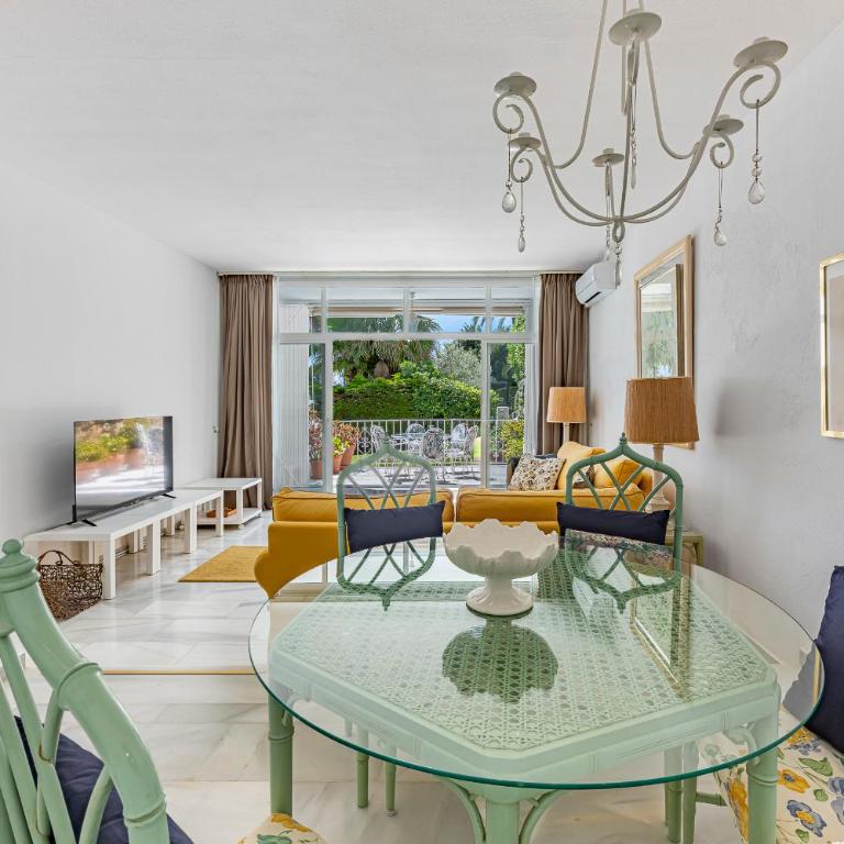 GOLF TOWN HOUSE IN ALOHA WITH POOL&GARDEN, Marbella - Vacation Home - 7