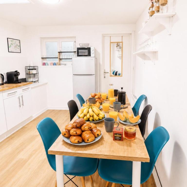 La Maison POP I Parking gratuit I Amiens centre I 6 personnes - Two-Bedroom House - 11