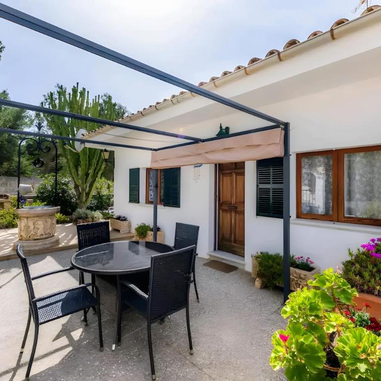 Cactus House - Three-Bedroom House - 22