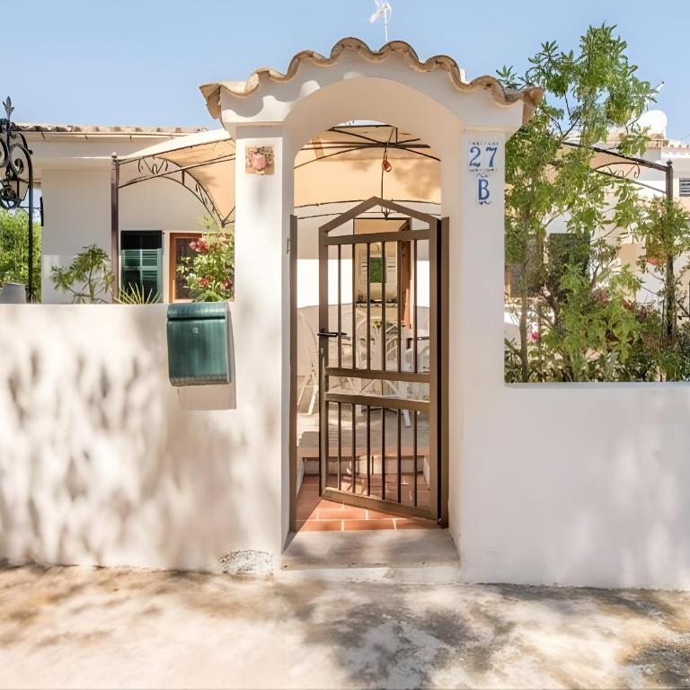 Cactus House - Three-Bedroom House - 7
