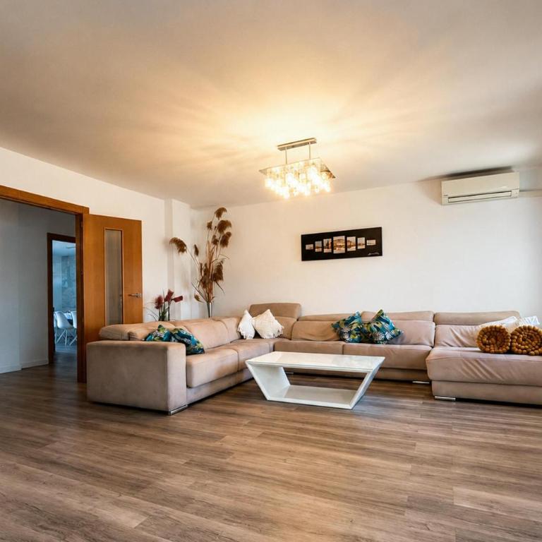 Beautiful Home In Murcia With Private Swimming Pool, Can Be Inside Or Outside - Casa de 7 dormitorios - 1