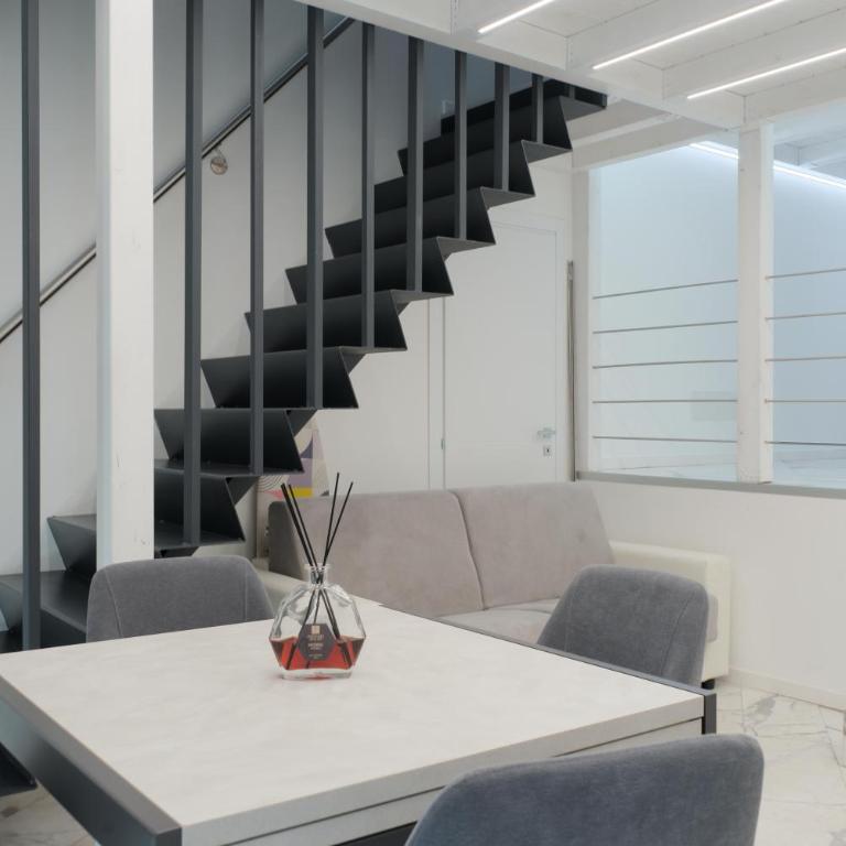 Arena Apartment - Refined Stay in Verona - One-Bedroom Apartment - 2
