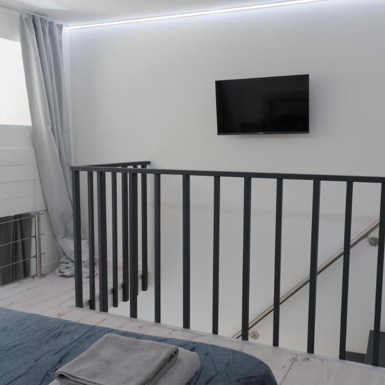 Arena Apartment - Refined Stay in Verona - One-Bedroom Apartment - 11