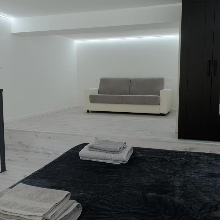 Arena Apartment - Refined Stay in Verona - One-Bedroom Apartment - 10