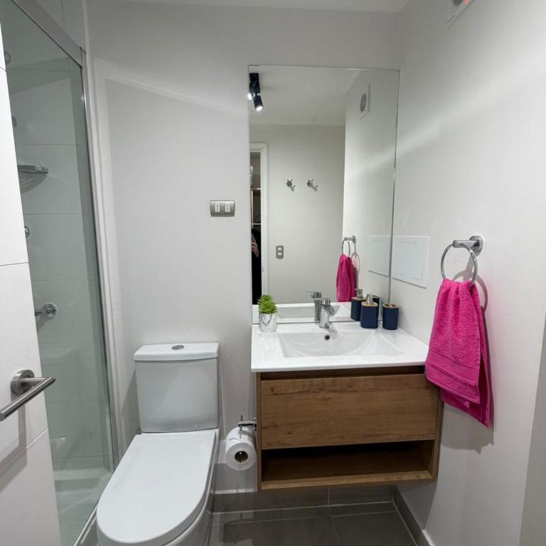 Moderno y Elegante - Two-Bedroom Apartment - 2