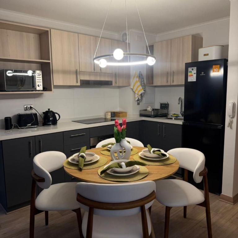 Moderno y Elegante - Two-Bedroom Apartment - 4