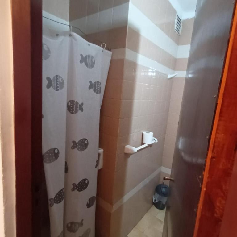 Hospedaje Alicia - Habitación Doble con baño privado - 1