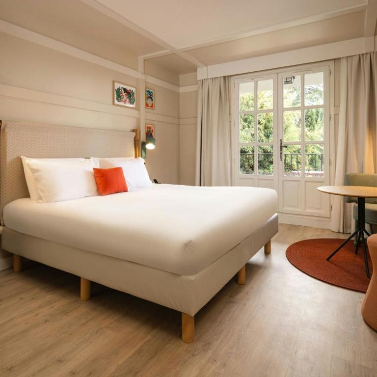 La Bastide de Mougins, a Tribute Portfolio Hotel - Chambre Lits Jumeaux Supérieure avec Balcon et Vue sur le Jardin - 7