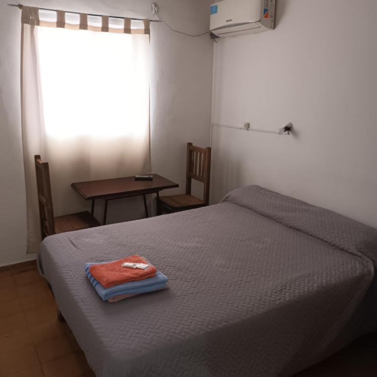 Hospedaje Alicia - Habitación Doble con baño privado - 1