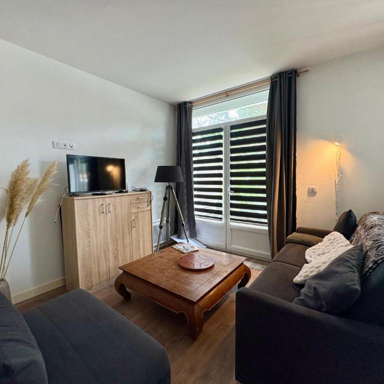 Maison charmante, animaux OK - 4 pers. - FR-1-323-623 - Appartement - 1
