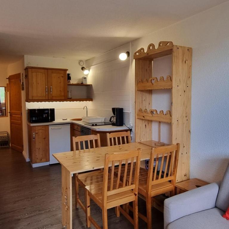 Studio rénové, animaux admis - 4 pers., vue pistes - FR-1-181-2884 - Estudio - 6