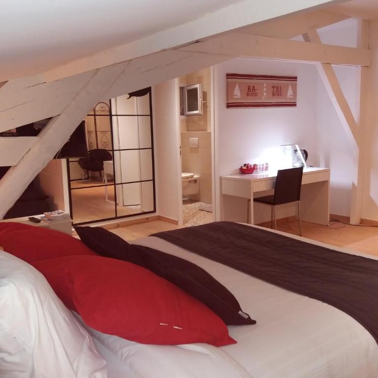 Chambres d'Hôtes LA PASTOURELLE Royan centre - Comfort Double Room with Private Bathroom - 25