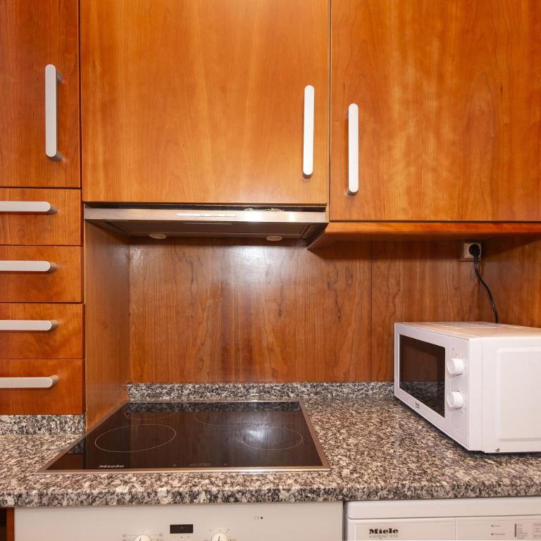 Mirador de Sallent by BeValle - Three-Bedroom Apartment - 13