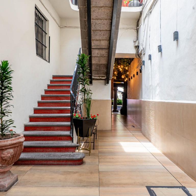 Vista Única a la Catedral desde tu Balcón Privado - Apartment mit 3 Schlafzimmern - 31