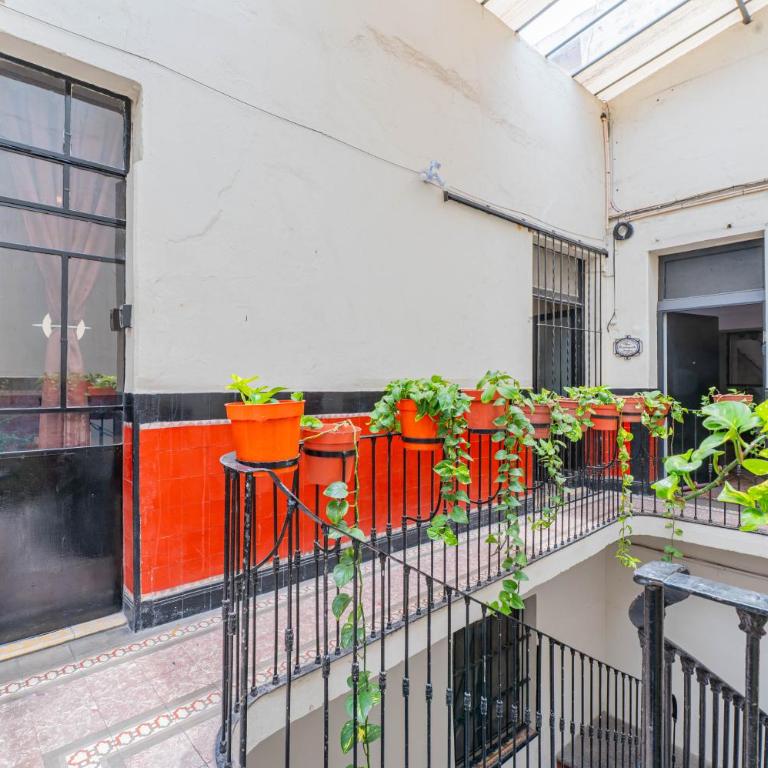 Vista Única a la Catedral desde tu Balcón Privado - Apartment mit 3 Schlafzimmern - 32