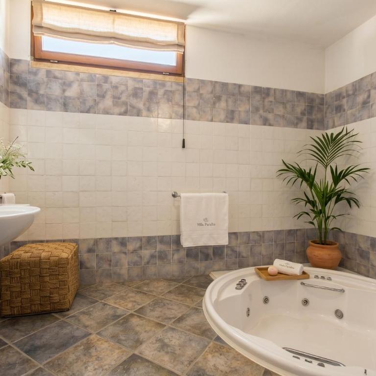 Villa Malaya con 2 piscine per 18 persone - Villa - 46