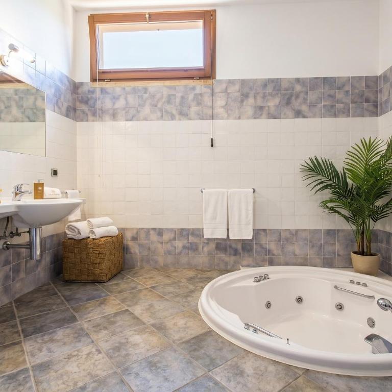 Villa Malaya con 2 piscine per 18 persone - Villa - 52