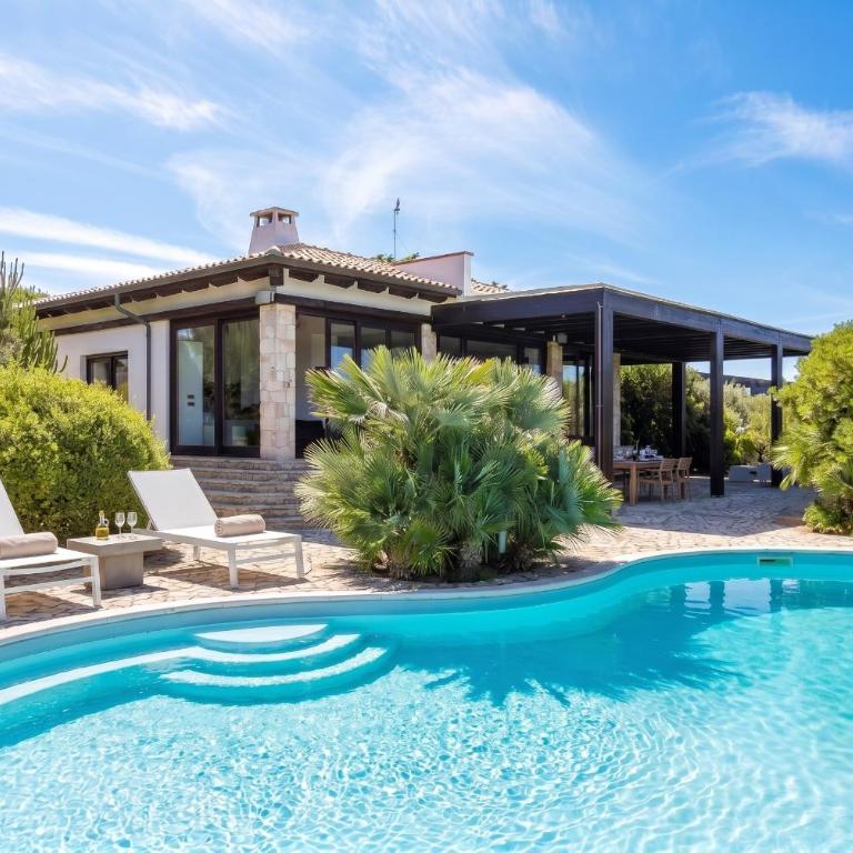Villa Malaya con 2 piscine per 18 persone - Villa - 1