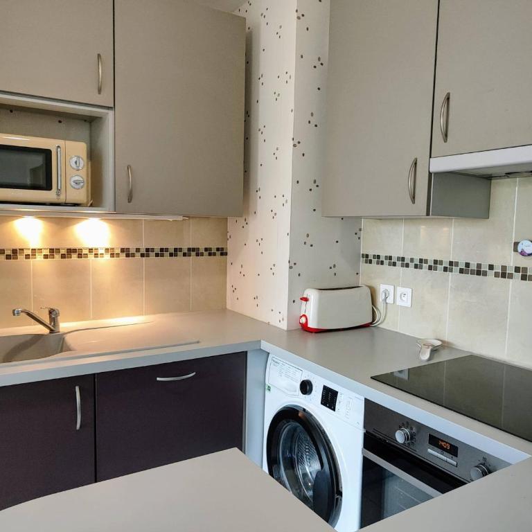 Le Salluste cosy T2 with balcony in Strasbourg - Apartment - 14