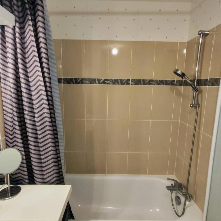 Le Salluste cosy T2 with balcony in Strasbourg - Apartment - 22