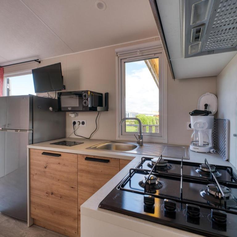 Camping Paradis Les Jonquilles - Comfort+ Mobile Home - 3 Bedrooms - 10