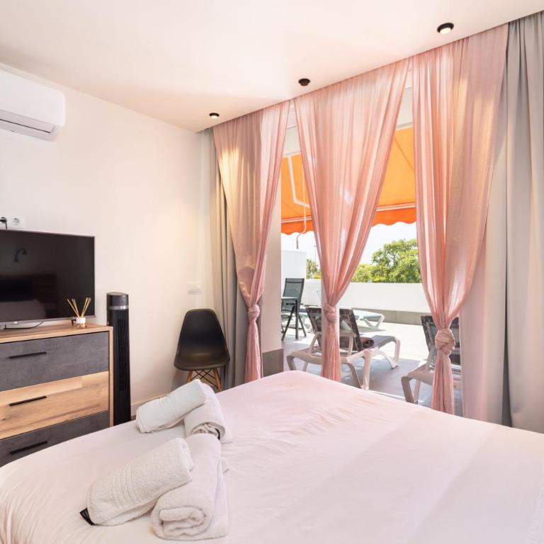 Azahara Sunrises By Sunkeyrents - Apartamento de 2 dormitorios con terraza - 21
