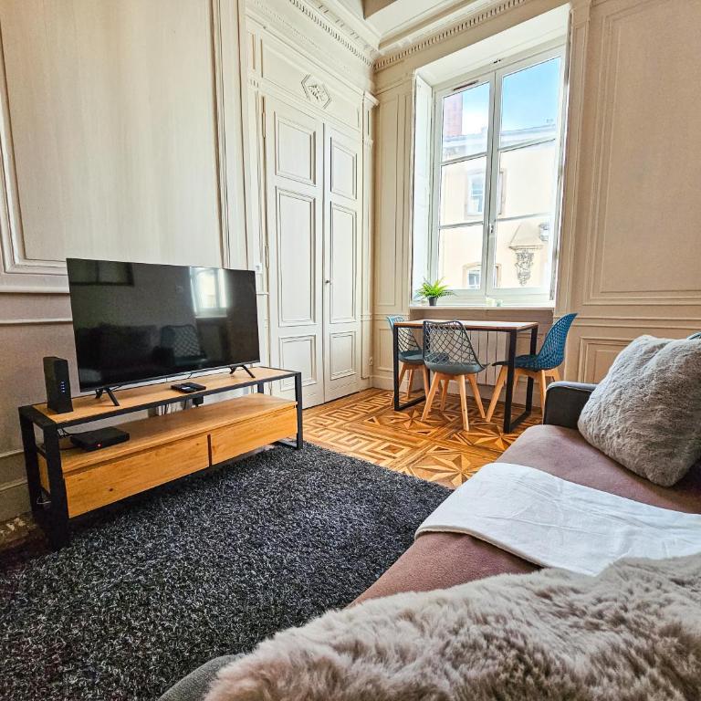 Le Haussman 4 places - Louis Pradel - Netflix - Appartement - 27