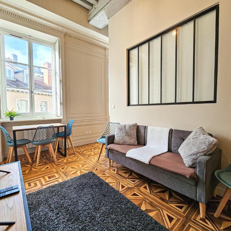 Le Haussman 4 places - Louis Pradel - Netflix - Appartement - 26