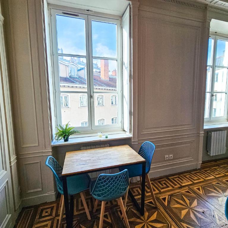Le Haussman 4 places - Louis Pradel - Netflix - Appartement - 7