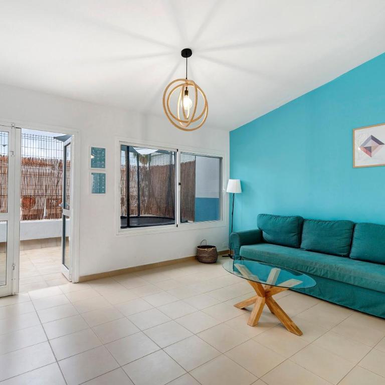 Garden Kid Friendly Apartment - Three-Bedroom House - 5