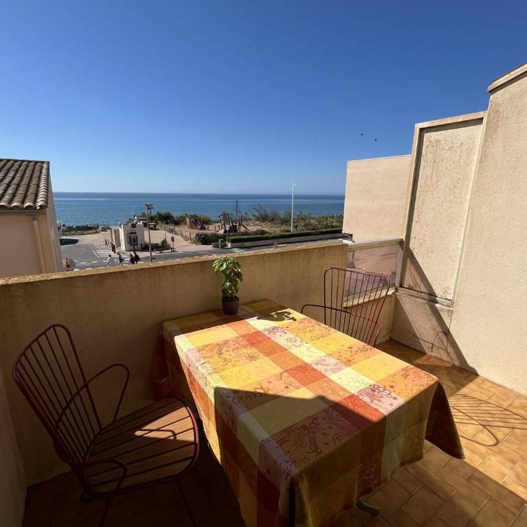 Joli Duplex avec vue sur Mer, 2 ou 3 couchages, Clim, 50m de la plage de Portiragnes LXCRAB8 - Apartment with Sea View - 2