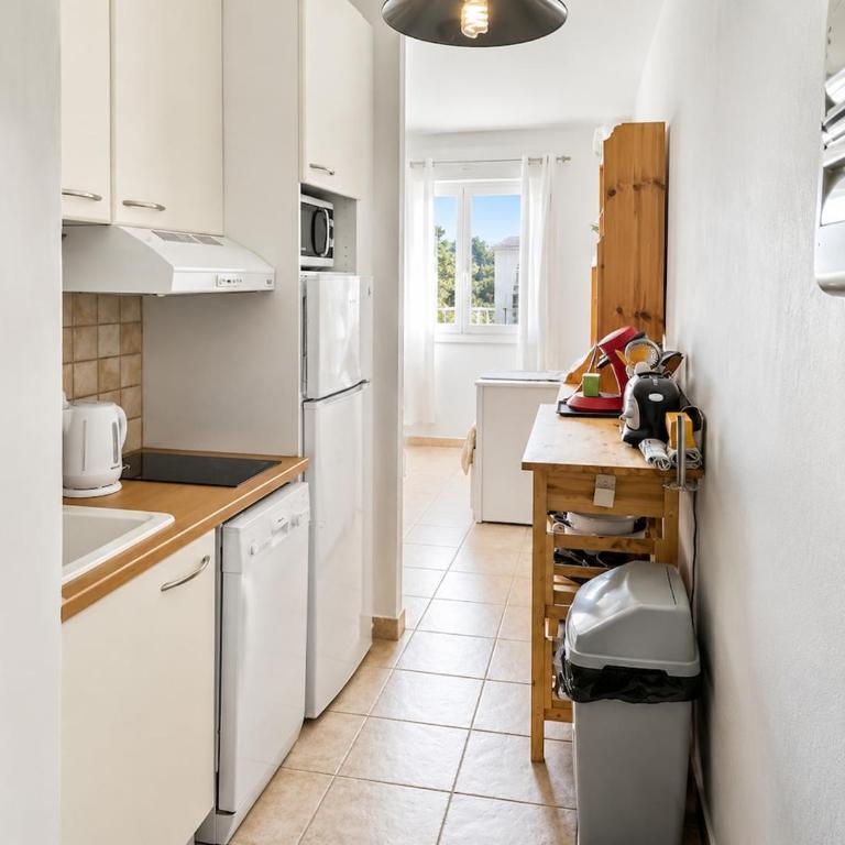 Studio au Lavandou, Piscine extérieure - Apartment mit 1 Schlafzimmer - 5