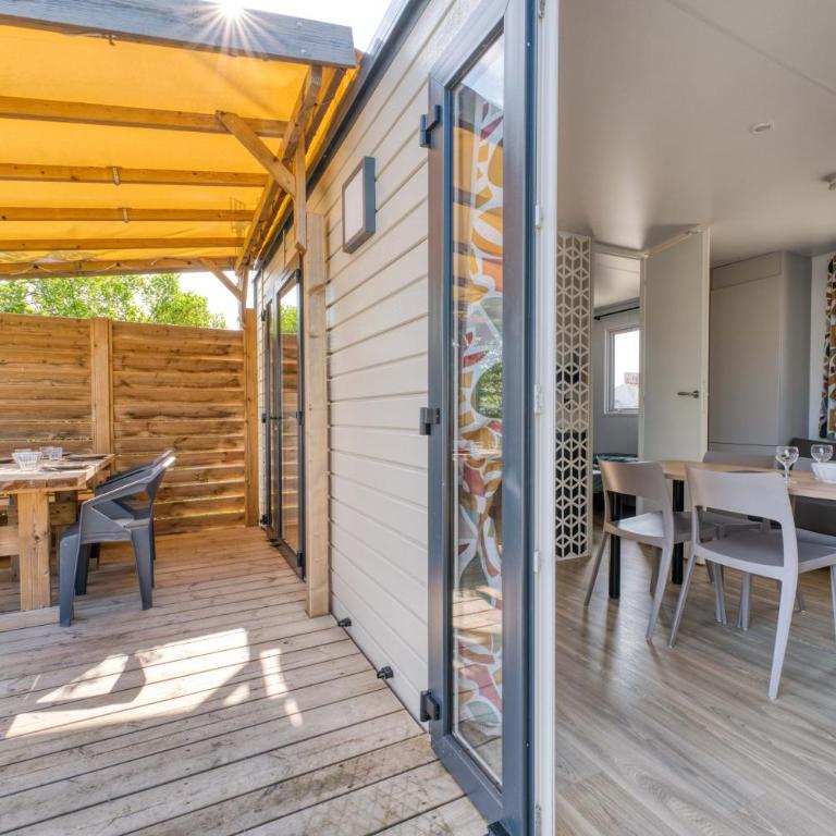 Camping Paradis Les Jonquilles - Premium Mobile Home with Air-Conditioning - 3 Bedrooms - 17