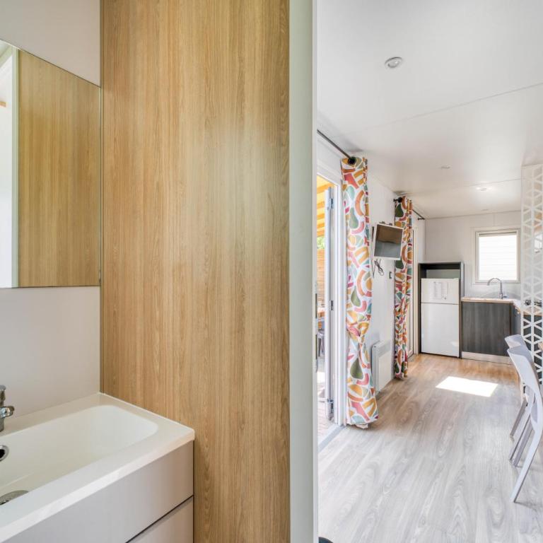 Camping Paradis Les Jonquilles - Premium Mobile Home with Air-Conditioning - 3 Bedrooms - 16