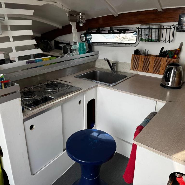 Catamaran - Mobile Home - 8