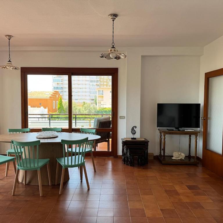 Oasis en las Villas de Benicasim - Three-Bedroom Apartment with Sea View - 10