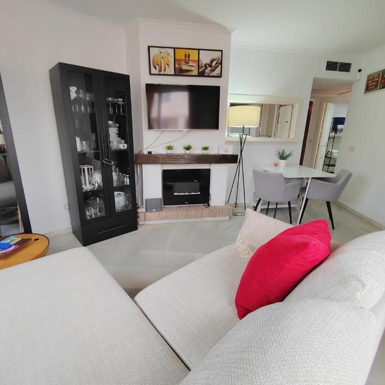 Puerto Marina beach 1 bed flat - Apartment - 5
