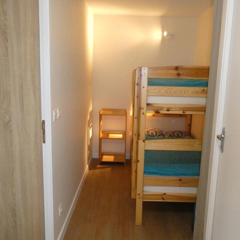 Appt avec balcon centre du village - Appartement - 8